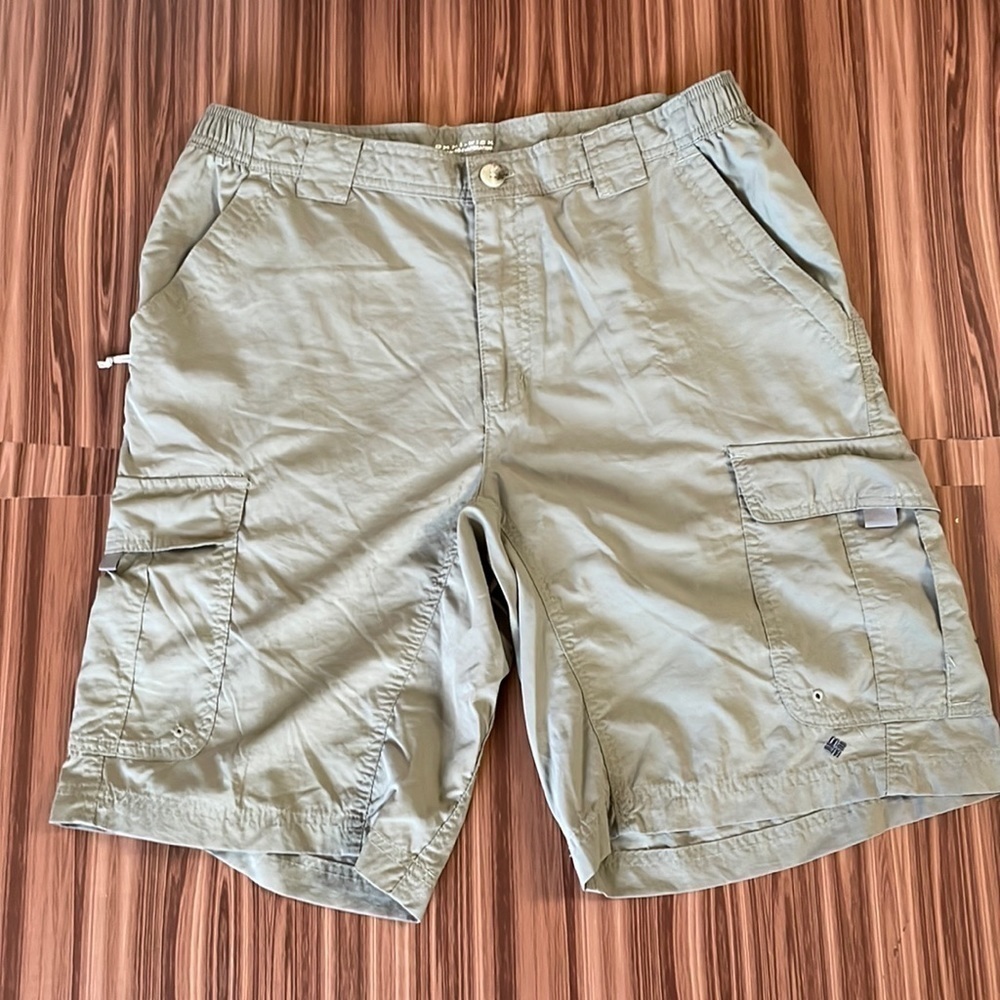 COLUMBIA Nylon Hiking Shorts Size Medium
